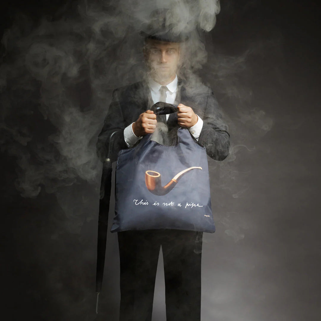 Tote Bag - René Magritte "The Treachery Of Images"