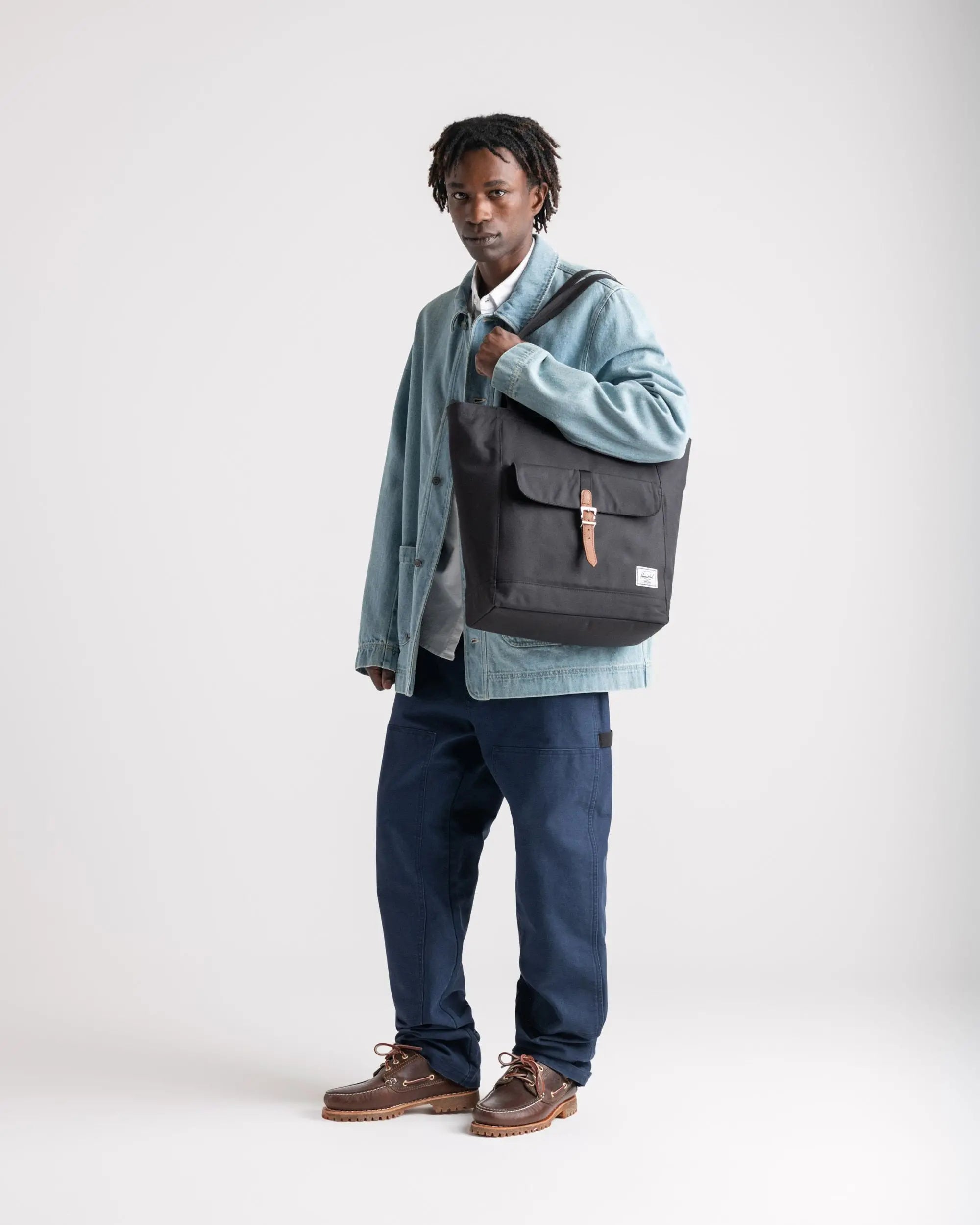 Retreatª Tote Black Tonal