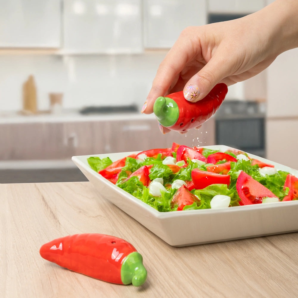 Salt and Pepper Shakers "Chilli"