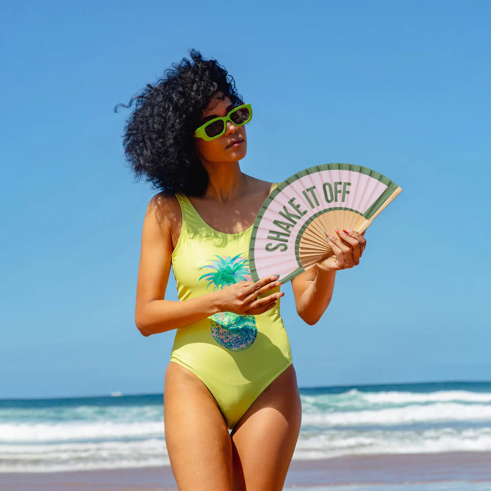 Hand Fan “Shake It Off”