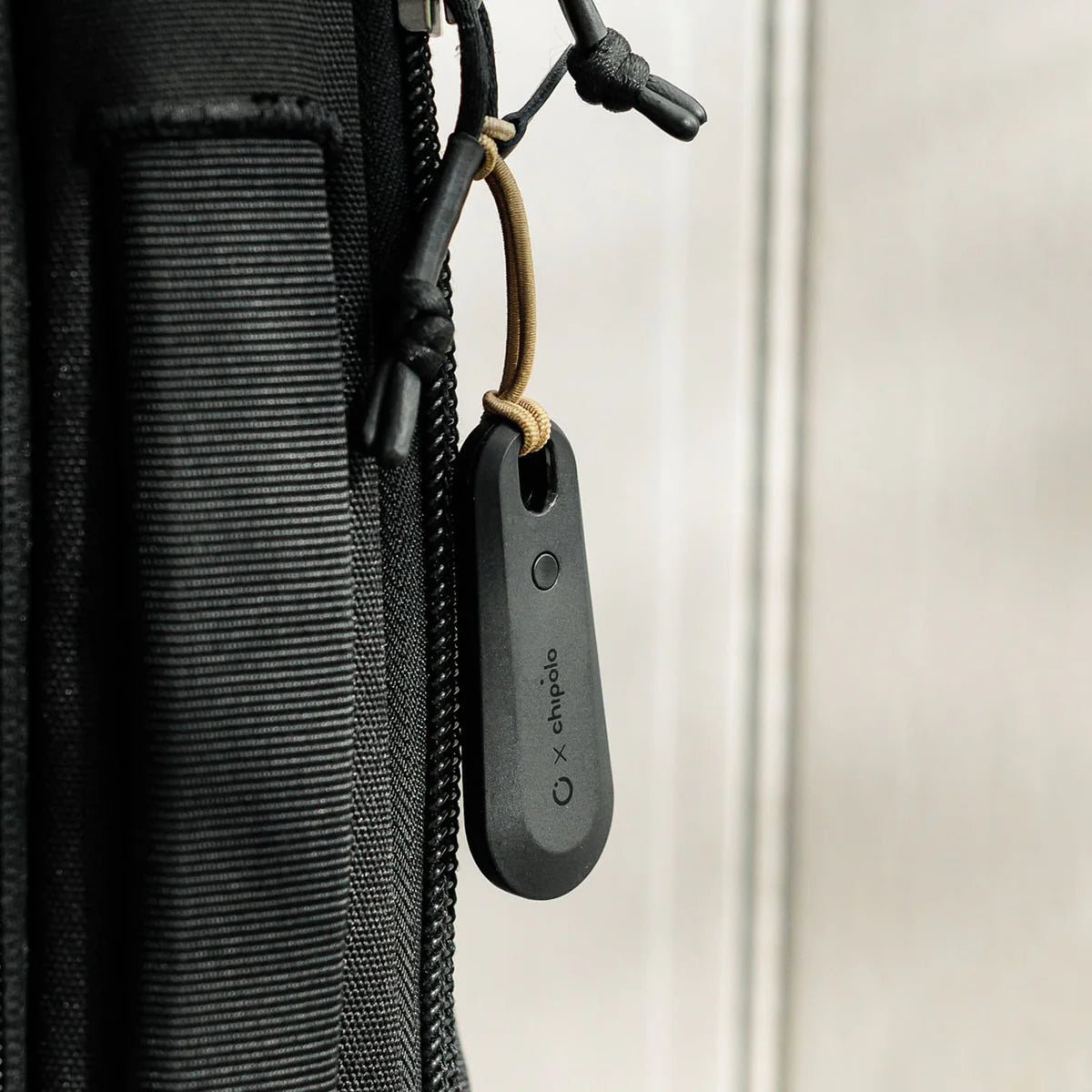 Orbitkey x Chipolo Bluetooth Tracker v2 - Black